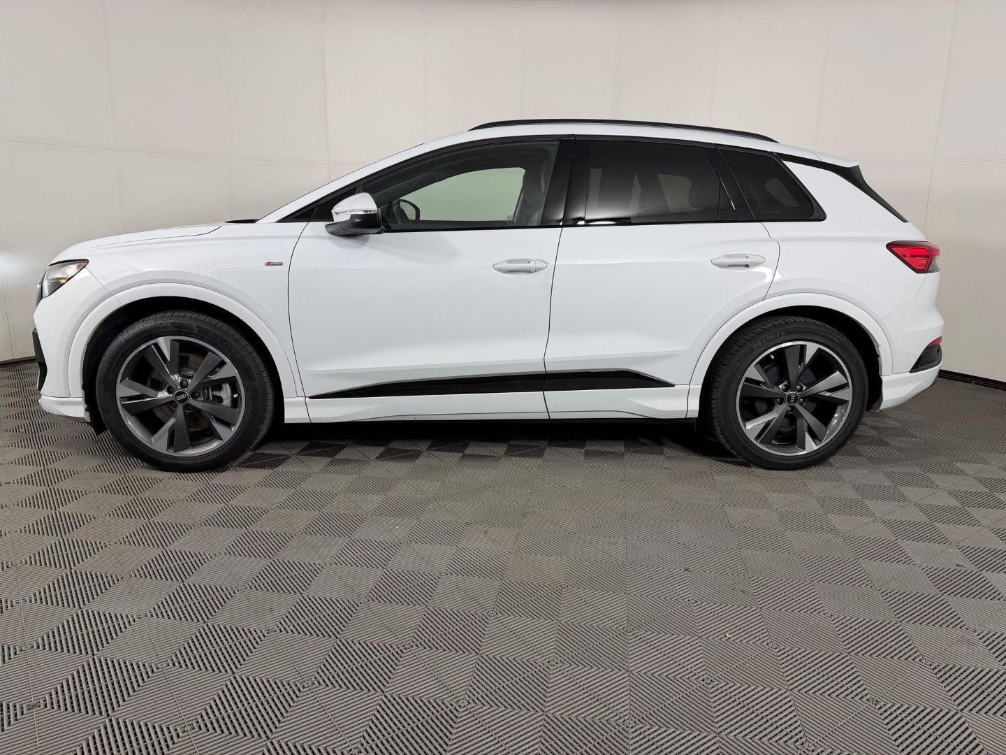 audi q4 e-tron 2024 WA1KUBFZ4RP085857 image audi q4 e-tron 2024 WA1KUBFZ4RP085857 image